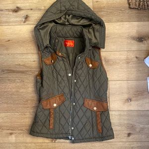 HUNTER GREEN VEST